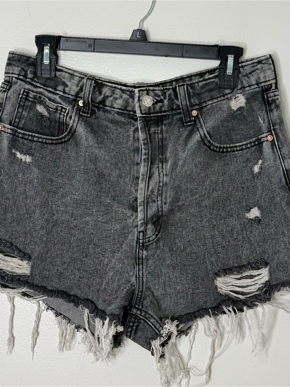 Wild Fable Women's Size 12 Distressed Black Denim Cutoff Shorts Acid Wash